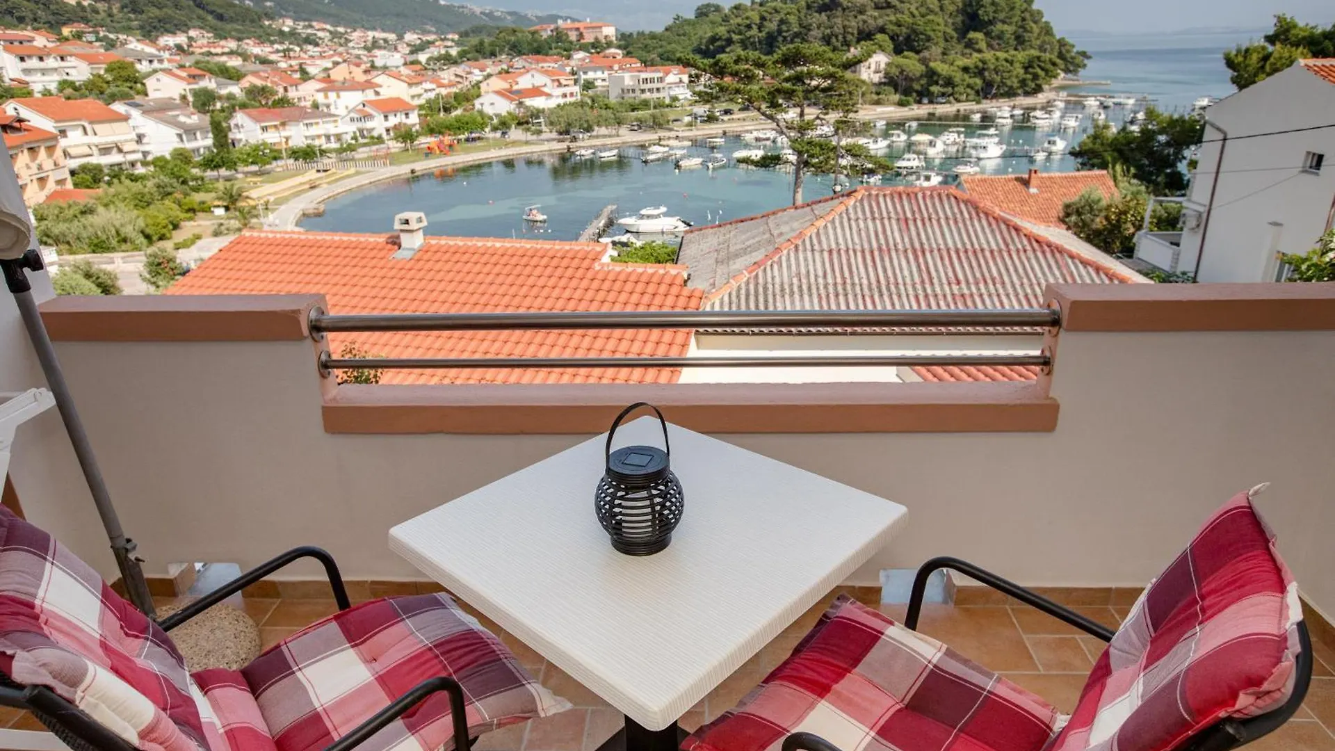 Apartments Bolero location
