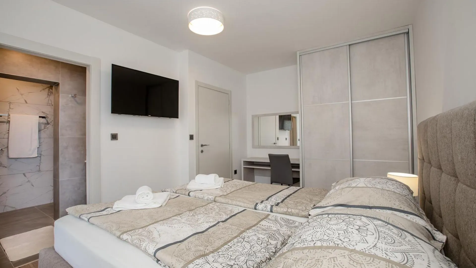 Apartments Bolero Rab Town